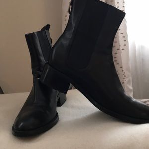 Cole Haan Nike Air Waterproof leather size 8 boots